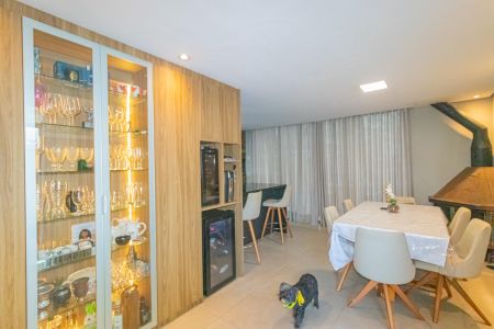 Casa de condomínio para alugar com 168m², 4 quartos e 2 vagas Casa de condomínio para alugar com 168m², 4 quartos e 2 vagasSala de Jantar