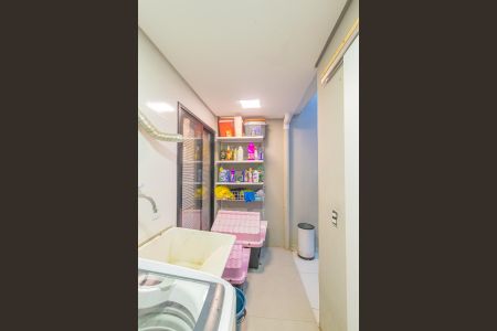 Casa de condomínio para alugar com 168m², 4 quartos e 2 vagas Casa de condomínio para alugar com 168m², 4 quartos e 2 vagasLavanderia