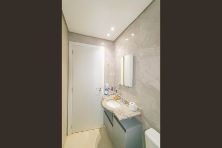 Casa de condomínio para alugar com 168m², 4 quartos e 2 vagas Casa de condomínio para alugar com 168m², 4 quartos e 2 vagasBanheiro Social 2