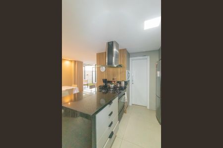 Casa de condomínio para alugar com 168m², 4 quartos e 2 vagas Casa de condomínio para alugar com 168m², 4 quartos e 2 vagasCozinha/Churrasqueira