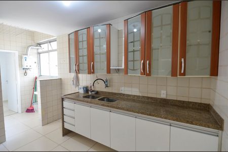 Apartamento à venda com 62m², 2 quartos e 1 vaga Apartamento à venda com 62m², 2 quartos e 1 vagaCozinha
