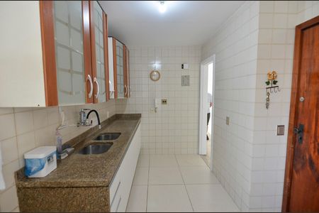 Apartamento à venda com 62m², 2 quartos e 1 vaga Apartamento à venda com 62m², 2 quartos e 1 vagaCozinha