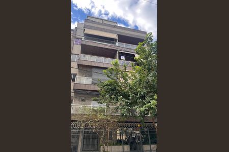 Apartamento à venda com 62m², 2 quartos e 1 vaga Apartamento à venda com 62m², 2 quartos e 1 vagaFachada