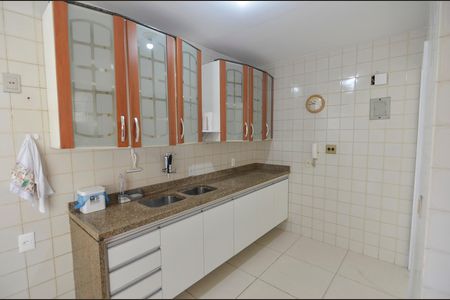 Apartamento à venda com 62m², 2 quartos e 1 vaga Apartamento à venda com 62m², 2 quartos e 1 vagaCozinha