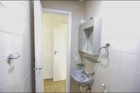 Apartamento à venda com 62m², 2 quartos e 1 vaga Apartamento à venda com 62m², 2 quartos e 1 vagaBanheiro da Suíte