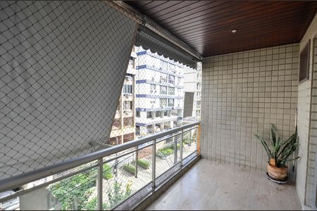 Apartamento à venda com 62m², 2 quartos e 1 vaga Apartamento à venda com 62m², 2 quartos e 1 vagaSala