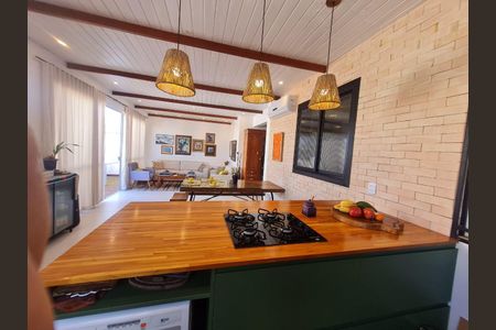 Apartamento para alugar com 180m², 2 quartos e 2 vagasCozinha