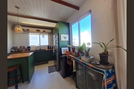 Apartamento para alugar com 180m², 2 quartos e 2 vagasCozinha