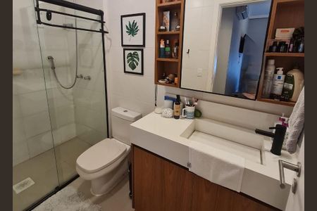Apartamento para alugar com 180m², 2 quartos e 2 vagasBanheiro da Suíte