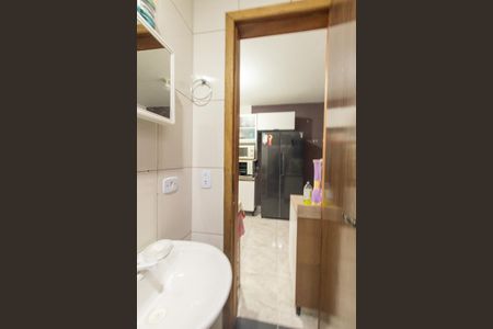 Casa à venda com 100m², 2 quartos e 2 vagas Casa à venda com 100m², 2 quartos e 2 vagasBanheiro Social