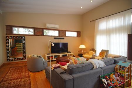 Casa de condomínio para alugar com 328m², 5 quartos e 2 vagasSala 3