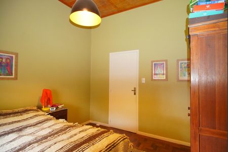 Casa de condomínio para alugar com 328m², 5 quartos e 2 vagasQuarto 2