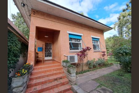 Casa de condomínio para alugar com 328m², 5 quartos e 2 vagasFachada Interna