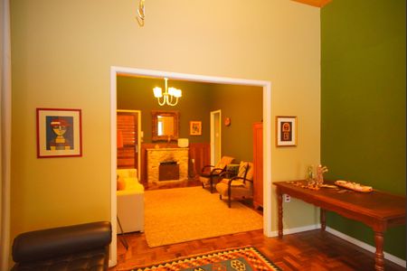 Casa de condomínio para alugar com 328m², 5 quartos e 2 vagasSala 1
