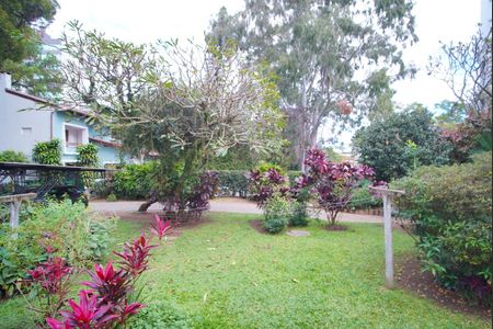 Casa de condomínio para alugar com 328m², 5 quartos e 2 vagasQuarto 2 - Vista