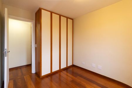 Quarto 1 de apartamento à venda com 2 quartos, 65m² em Alto de Pinheiros, São Paulo