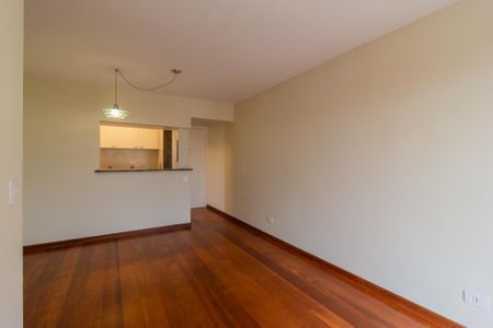 Sala de apartamento à venda com 2 quartos, 65m² em Alto de Pinheiros, São Paulo