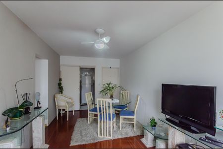 Apartamento à venda com 65m², 3 quartos e 1 vaga Apartamento à venda com 65m², 3 quartos e 1 vagaSala