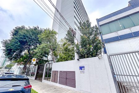 Studio à venda com 26m², 1 quarto e 1 vagaFachada com Plaquinha