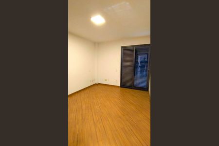 Apartamento para alugar com 232m², 4 quartos e 3 vagas