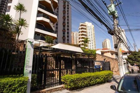 Apartamento para alugar com 232m², 4 quartos e 3 vagas