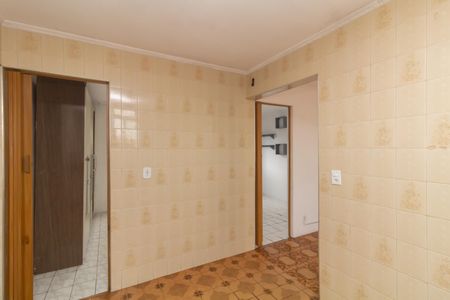 Cozinha  de apartamento para alugar com 2 quartos, 47m² em Conjunto Residencial José Bonifácio, São Paulo