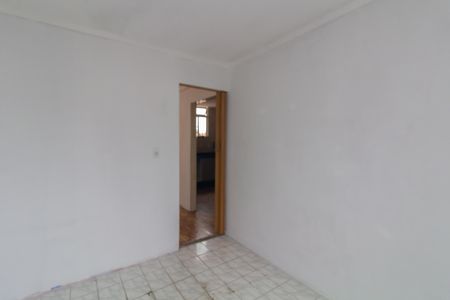 Quarto 1 de apartamento para alugar com 2 quartos, 47m² em Conjunto Residencial José Bonifácio, São Paulo