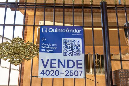Apartamento à venda com 62m², 2 quartos e 1 vaga Apartamento à venda com 62m², 2 quartos e 1 vagaPlaca