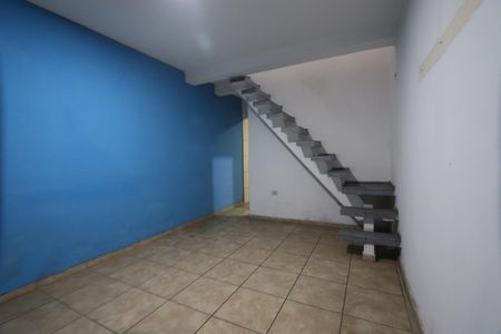 Sala de casa à venda com 2 quartos, 135m² em Jardim Dona Sinha, São Paulo