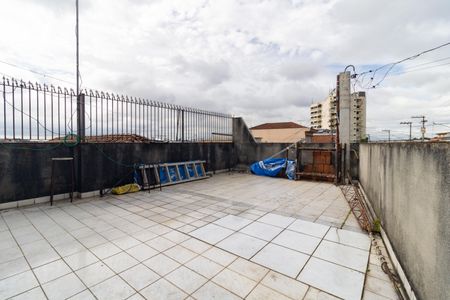 Casa para alugar com 175m², 2 quartos e 2 vagas Casa para alugar com 175m², 2 quartos e 2 vagasTerraço