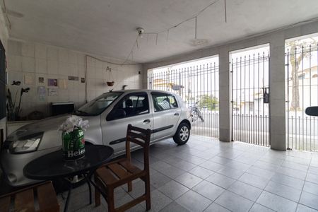 Casa para alugar com 175m², 2 quartos e 2 vagas Casa para alugar com 175m², 2 quartos e 2 vagasGaragem