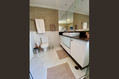 Apartamento à venda com 151m², 3 quartos e 2 vagas Apartamento à venda com 151m², 3 quartos e 2 vagasFoto 06