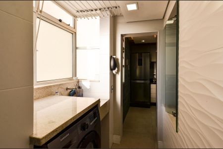 Apartamento à venda com 78m², 2 quartos e 1 vagaÁrea de Serviço