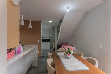 Casa à venda com 120m², 2 quartos e 3 vagas Casa à venda com 120m², 2 quartos e 3 vagasSala de Jantar