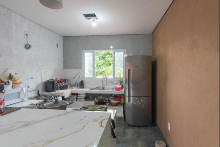 Casa à venda com 120m², 2 quartos e 3 vagas Casa à venda com 120m², 2 quartos e 3 vagasCozinha