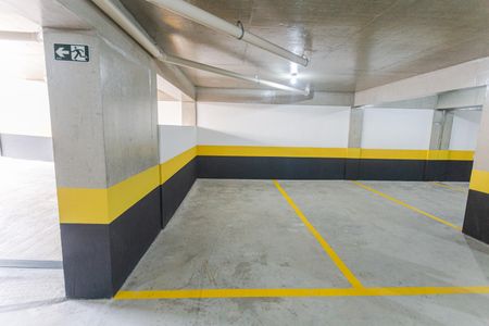 Apartamento para alugar com 42m², 1 quarto e 1 vaga Apartamento para alugar com 42m², 1 quarto e 1 vagaGaragem