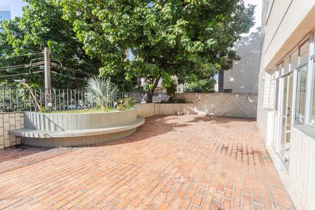 Apartamento à venda com 34m², 1 quarto e 1 vaga Apartamento à venda com 34m², 1 quarto e 1 vagaÁrea comum - Salão de festas