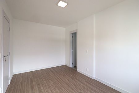 Apartamento para alugar com 71m², 2 quartos e 2 vagasSuíte