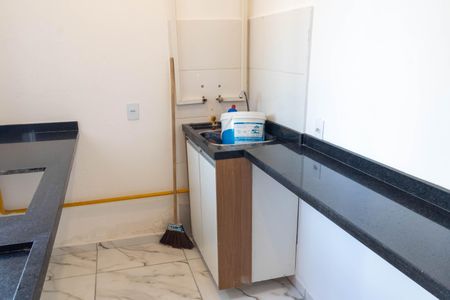 Apartamento para alugar com 43m², 2 quartos e 1 vaga Apartamento para alugar com 43m², 2 quartos e 1 vagaCozinha e Área de Serviço