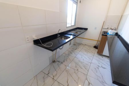 Apartamento para alugar com 43m², 2 quartos e 1 vaga Apartamento para alugar com 43m², 2 quartos e 1 vagaCozinha e Área de Serviço