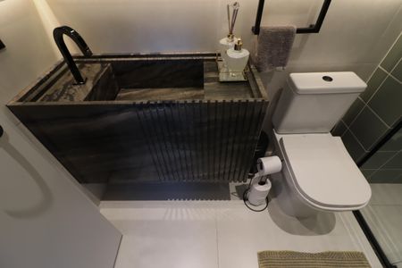 Apartamento à venda com 83m², 2 quartos e 1 vagaBanheiro da Suíte 2