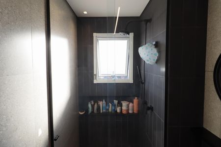 Apartamento à venda com 83m², 2 quartos e 1 vagaBanheiro da Suíte 1