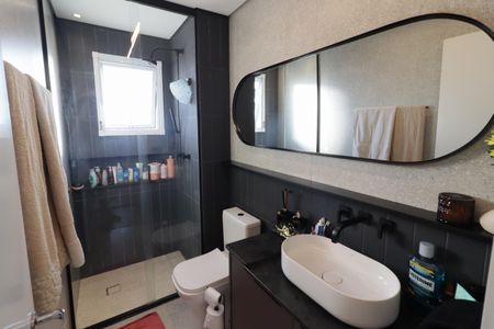 Apartamento à venda com 83m², 2 quartos e 1 vagaBanheiro da Suíte 1