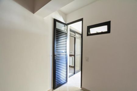 Apartamento para alugar com 192m², 3 quartos e 2 vagas Apartamento para alugar com 192m², 3 quartos e 2 vagasQuarto de Serviço