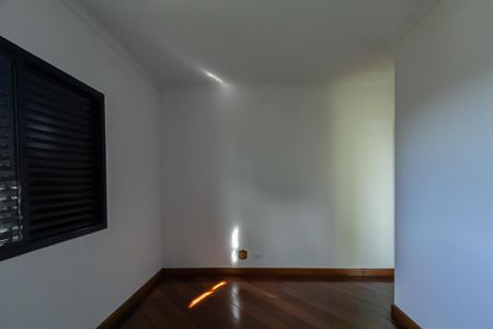 Apartamento para alugar com 192m², 3 quartos e 2 vagas Apartamento para alugar com 192m², 3 quartos e 2 vagasSuíte