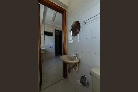 Apartamento para alugar com 192m², 3 quartos e 2 vagas Apartamento para alugar com 192m², 3 quartos e 2 vagasBanheiro de serviço