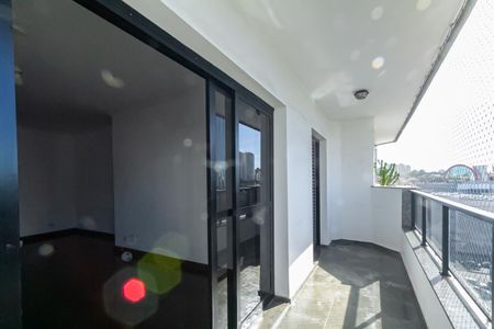 Apartamento para alugar com 192m², 3 quartos e 2 vagas Apartamento para alugar com 192m², 3 quartos e 2 vagasVaranda da Sala