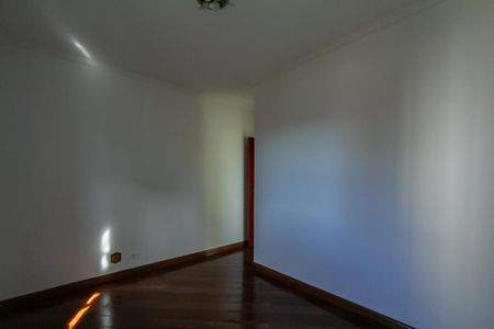 Apartamento para alugar com 192m², 3 quartos e 2 vagas Apartamento para alugar com 192m², 3 quartos e 2 vagasSuíte