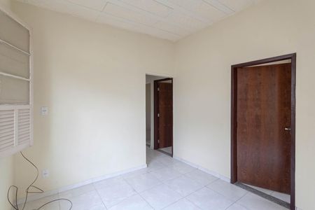 Casa à venda com 300m², 3 quartos e 2 vagas Casa à venda com 300m², 3 quartos e 2 vagasSala