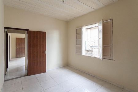Casa à venda com 300m², 3 quartos e 2 vagas Casa à venda com 300m², 3 quartos e 2 vagasSuíte